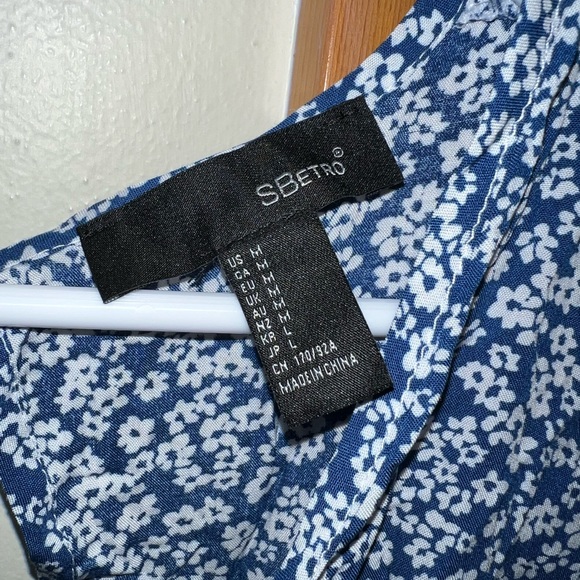 blue and white flower dress - Picture 4 of 4